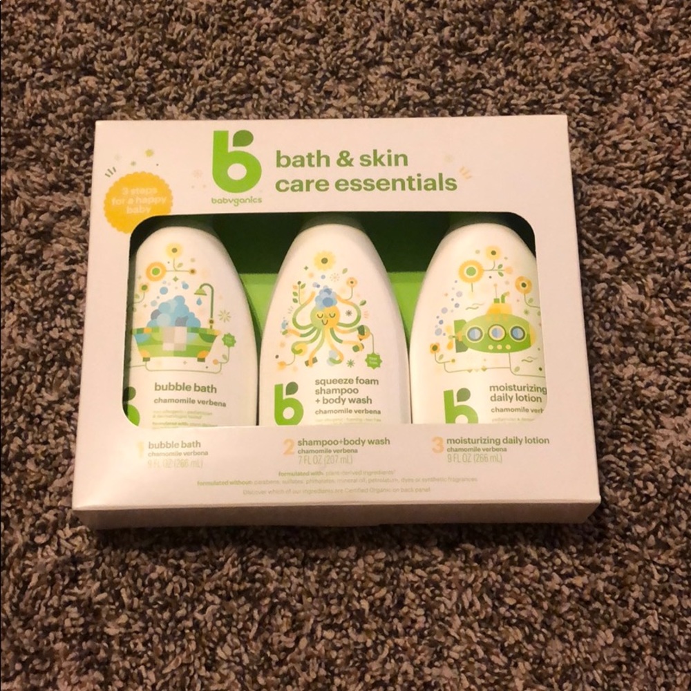 Baby bath and skin
